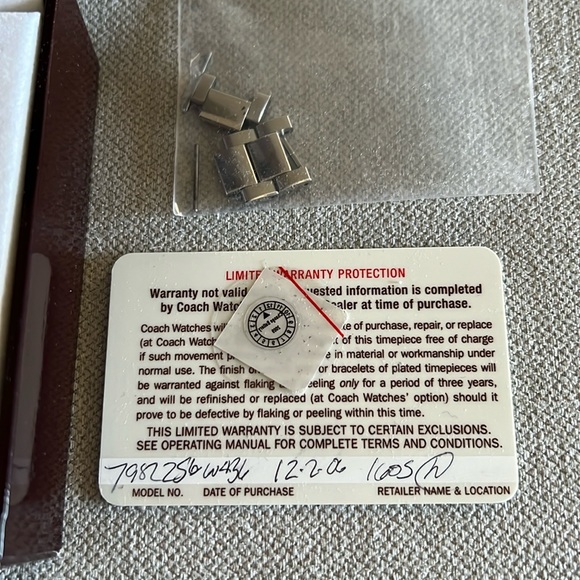 EUC Coach Silver Signature Link Stainless Steel Band Watch - Picture 4 of 16